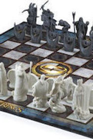 Lord of the Rings Chess Set Battle for Middle  Earth
