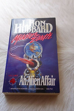 AN ALIEN AFFAIR - RON HUBBARD
